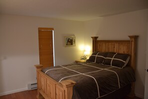 3 chambres, fer et planche à repasser, accès au Wi-Fi (inclus)