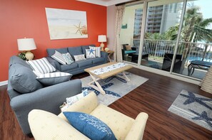 TV - 4th Flr 1 Bdrm+Bunks/2Bath. Upgraded! Sleeps 6 (Panama City Beach)