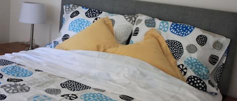 3 slaapkamers, een strijkplank/strijkijzer, wifi, beddengoed