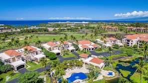 Exterior - SPECTACULAR !! Ground Floor Condo Sleeps 5 Golf ,Tennis ,.Gym Pool, Jacuzzi (waikoloa village)