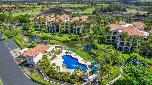  SPECTACULAR !!  Ground Floor Condo Sleeps 5  Golf ,Tennis ,.Gym Pool, Jacuzzi