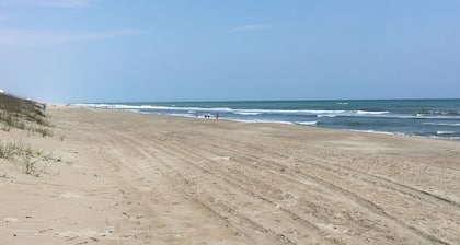 Fantastic Oceanfront 4bd/2ba. 3 night min Spring/Fall and 10%-15% Discounts!