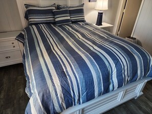 2 habitaciones, tabla de planchar con plancha y wifi gratis 