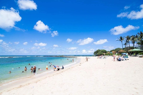 Sun-loungers, beach towels