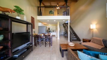 Smart TV, reproductor de DVD, libros y videoteca