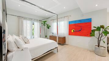 3 slaapkamers, een strijkplank/strijkijzer, reisbedje, gratis wifi
