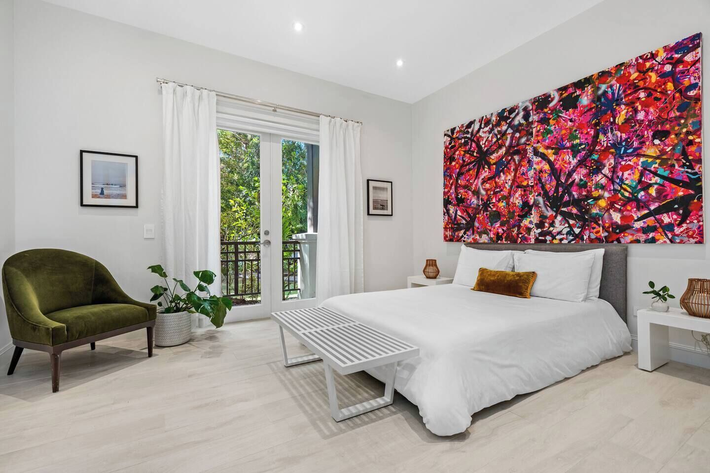 3 bedrooms, iron/ironing board, travel crib, free WiFi