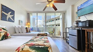 1 bedroom, desk, iron/ironing board, free WiFi - Affordable & Flexible 2TWIN or 1KING-Beach,Pool,Lanai & Zoo-WAIKIKI GRAND HOTEL® (Honolulu)