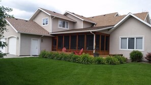 Exterior - Country Elegance on 1.4 acres, subdivision common access to Yellowstone River (Big Timber)