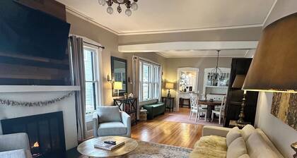 Quaint downtown 1920's bungalow in the Historic Old North End neighborhood