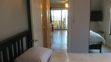 1 chambre, fer et planche à repasser, Wi-Fi gratuit, draps fournis