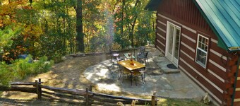 Wi-Fi PRIVATE Cabin in town Black Mountain Montreat FAST to Asheville WOODS