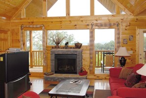 Smart TV, fireplace