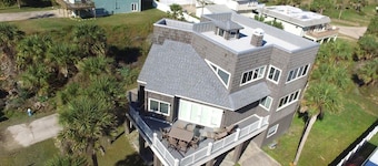 Footsteps to the Beach - Sleeps 8-Quiet Beach in The Hammock