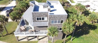 Footsteps to the Beach - Sleeps 8-Quiet Beach in The Hammock