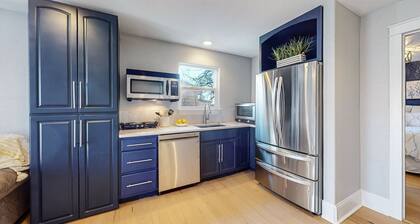 Private luxury 1 bedroom just blocks from CSU campus