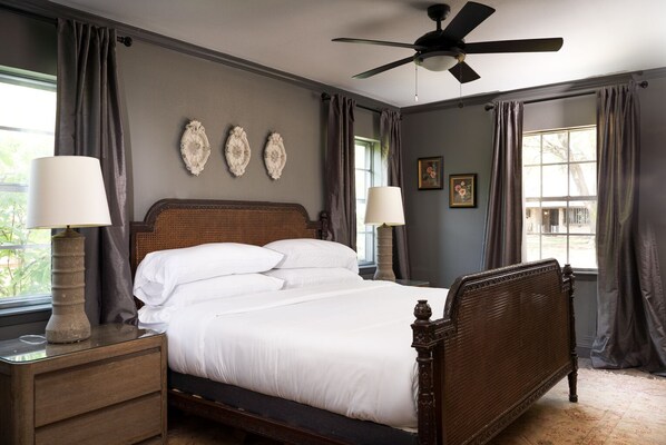 4 habitaciones, tabla de planchar con plancha y wifi gratis 