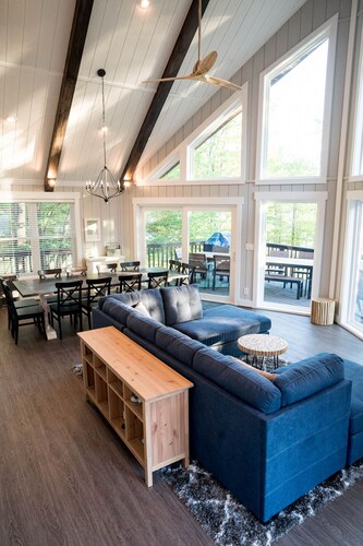 Täydellinen Lakefront Getaway! # 1 Treasure Lake vuokraus!