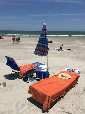 Sun-loungers, beach towels