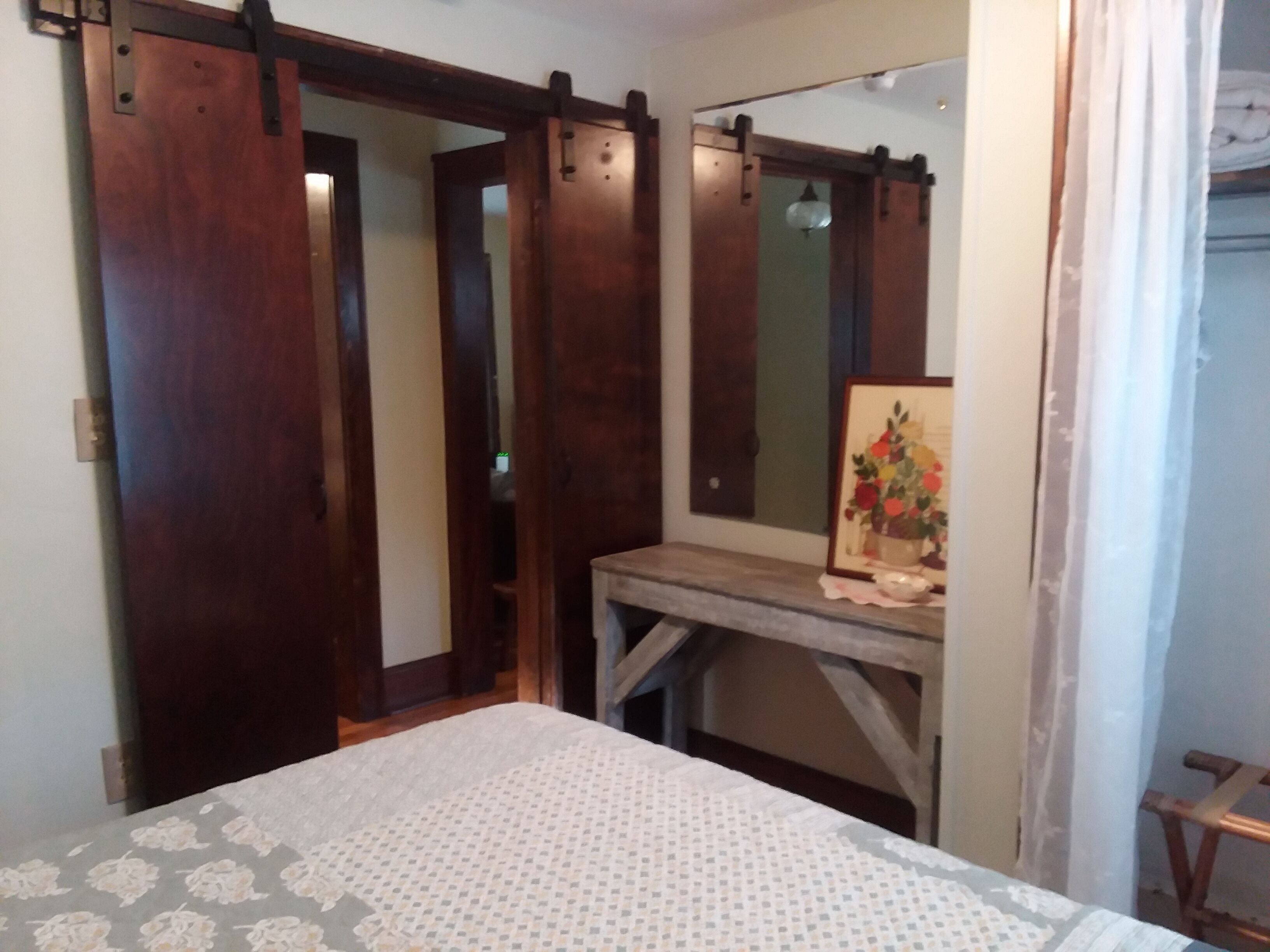 2 chambres, fer et planche à repasser, Wi-Fi gratuit, draps fournis