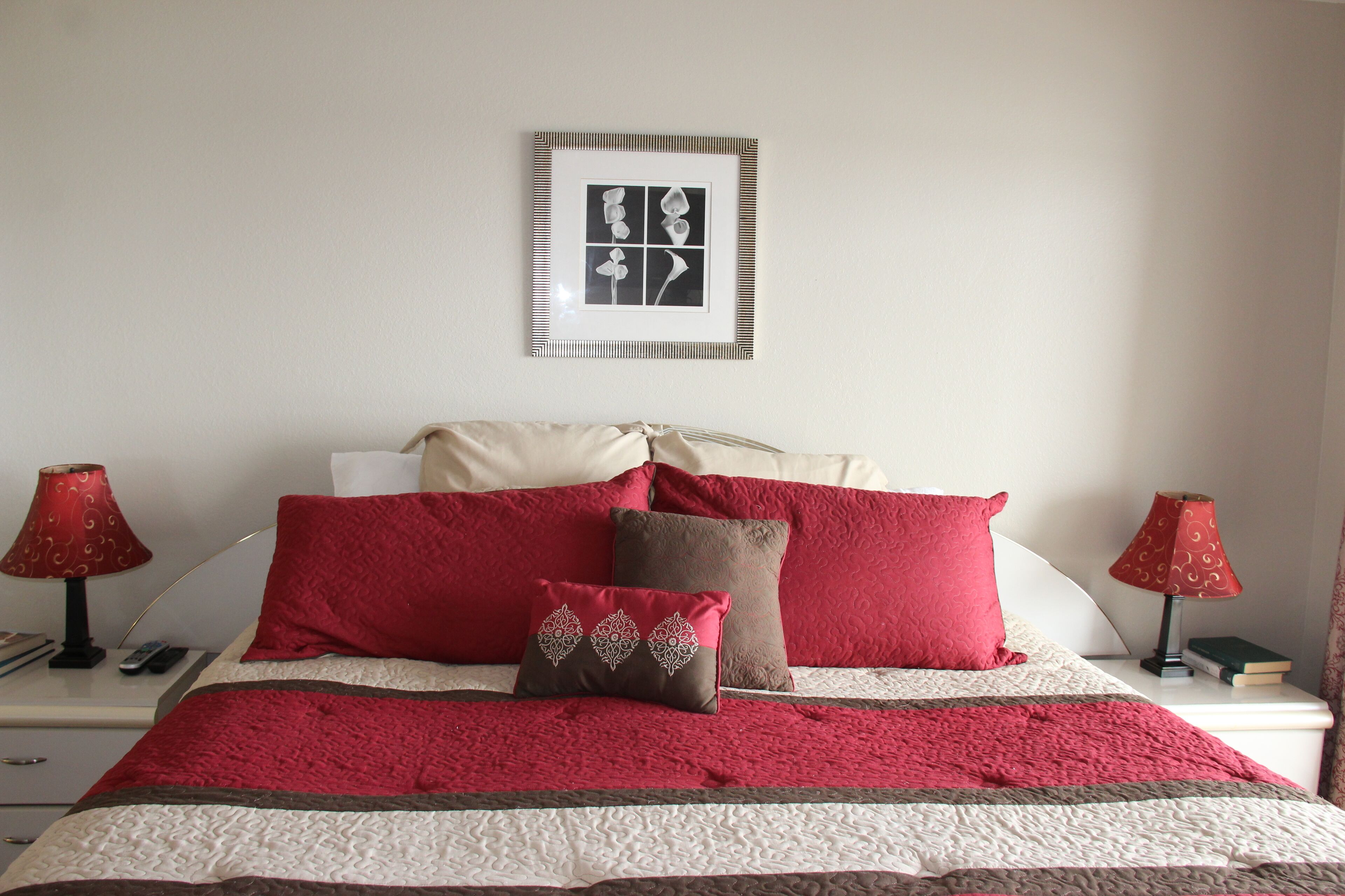 3 bedrooms, iron/ironing board, travel cot, WiFi