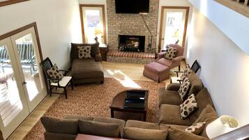 Smart TV, fireplace, DVD player, table football