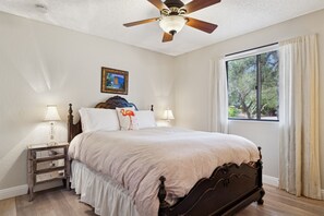 4 bedrooms, iron/ironing board, travel cot, free WiFi