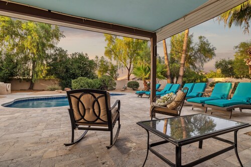 Resort Like w Heat Pool Game Room Putting Green