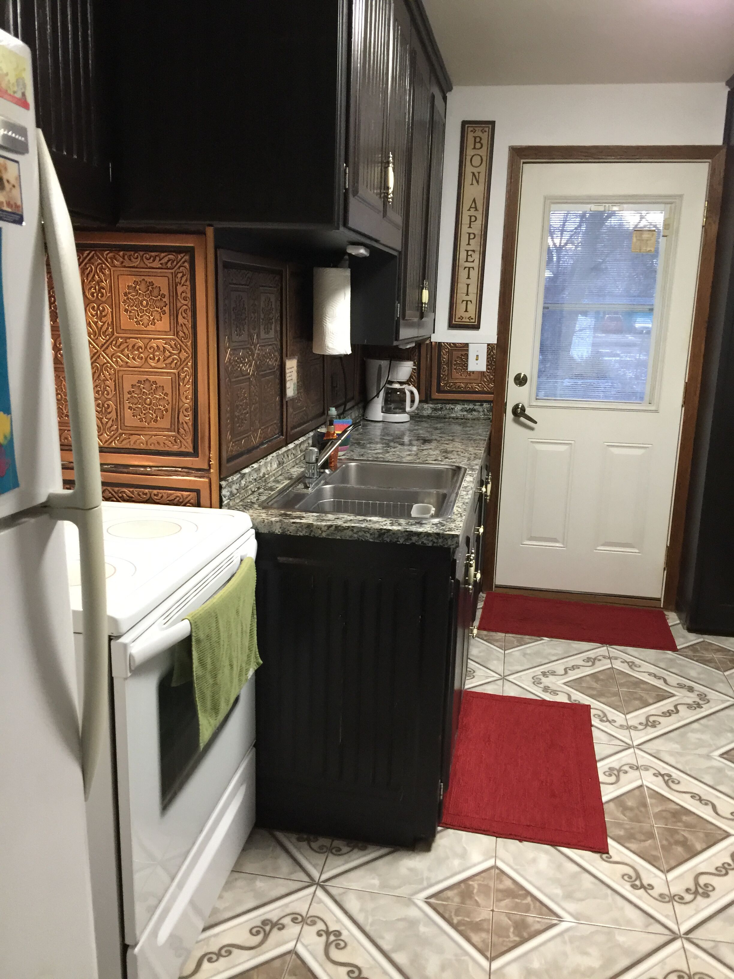 雪櫃、微波爐、焗爐、爐具