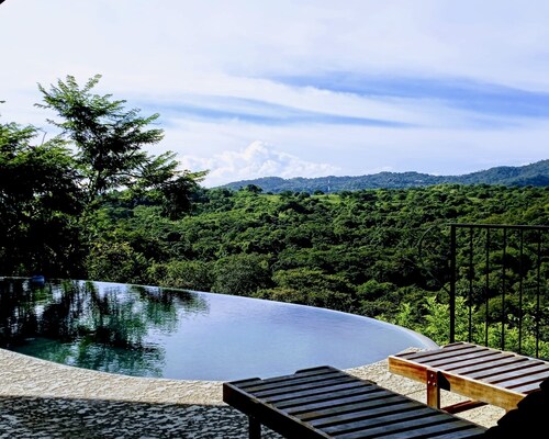 VUES DE L'OCEAN AMAZING! "Maison dans le ciel" Monte Paraiso, Taxes incluses avec tarif