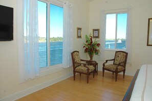 4 chambres, fer et planche à repasser, Wi-Fi gratuit, draps fournis