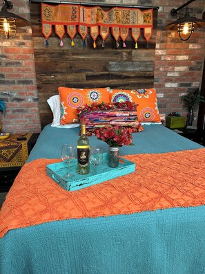 1 habitación, escritorio, tabla de planchar con plancha y wifi gratis 