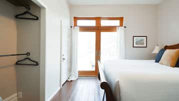 6 slaapkamers, een strijkplank/strijkijzer, wifi, beddengoed