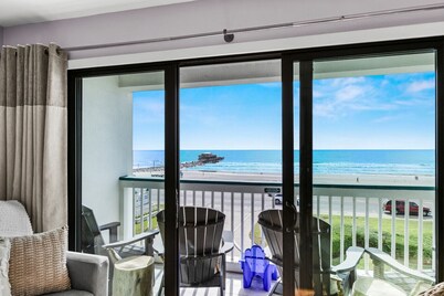 Top Floor! Beachfront View, Heated Pool, Casa Del Mar!