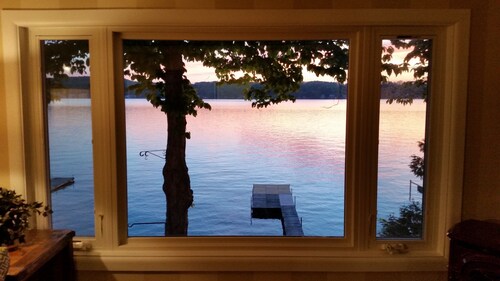 Beautiful sunsets on the lake, spectacular views from prime north-east location