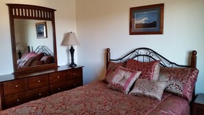3 habitaciones, tabla de planchar con plancha y wifi gratis 