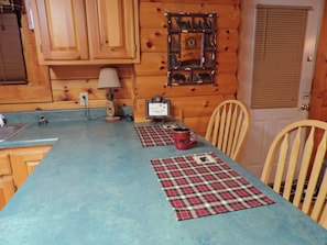 Dining - Breathtaking views from decks! Private acres next door to Dollywood! Beautiful! (Pigeon Forge)