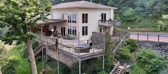 LAKE HOUSE, Waterfront Retreat, Eagles, Sunsets on Susquehanna with DOCK 