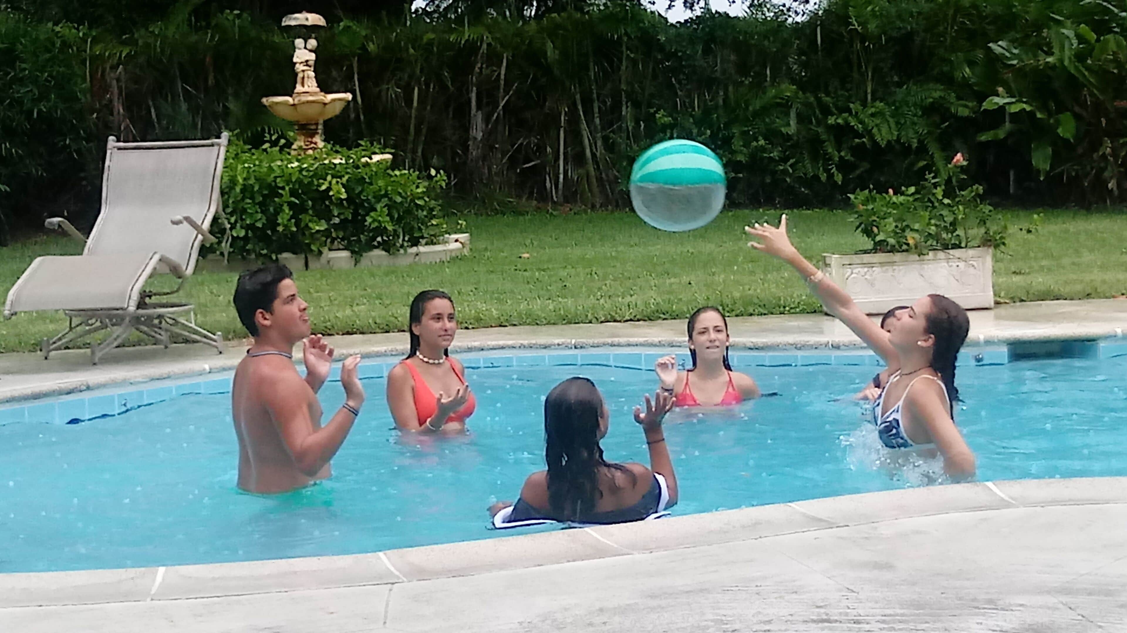 Et oppvarmet basseng