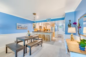 Dining - Rare Walkout Condo On Sanibel Beach (Sanibel)