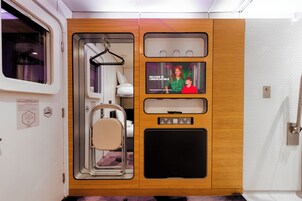 Premium Cabin (Twin ) | Desk, iron/ironing board, free WiFi