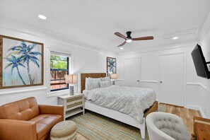 2 bedrooms, desk, iron/ironing board, free WiFi