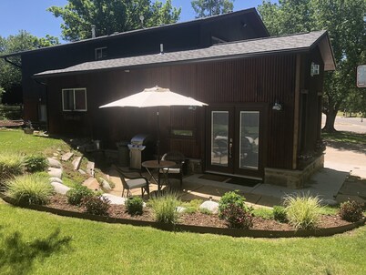 "Tiny House" - Skiing, Golf, Fly Fishing, Biking and More!