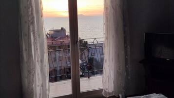 2 camere, ferro/asse da stiro, Wi-Fi gratuito, lenzuola