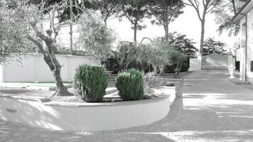 Enceinte de lâhĂ©bergement