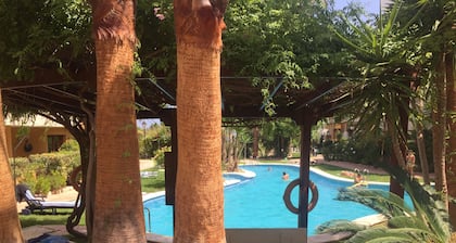 Apartamento de lujo de 2 dormitorios en el 5 * Panorama Park, TV vía satélite con wifi