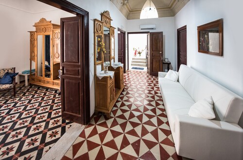 Palazzo TAORMINA holiday house castellammare del golfo