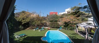 Chalet La Alpispa med privat pool i Las Palmas.