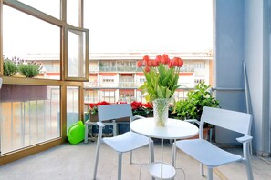 Property grounds - Central apartment in Rome  2 bedrooms 2 bathrooms, up to 5 people near Colosseo  (Roma)