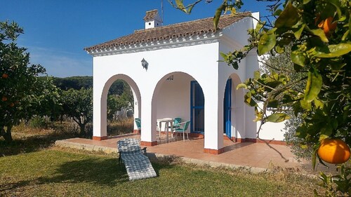In Conil, quiet and pretty Cottage for 5 persons